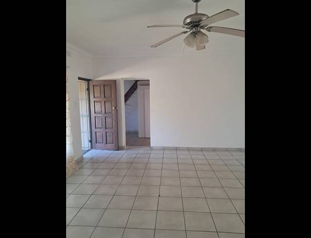 4 BEDROOM HOUSE FOR SALE IN SEA PARK